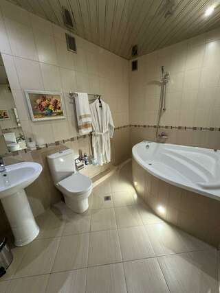 Гостиница Строитель Сыктывкар Номер люкс-4