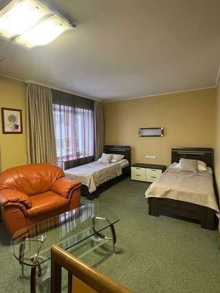 Гостиница Строитель Сыктывкар Номер комфорт с 2 односпальными кроватями-4