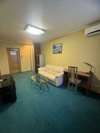 Гостиница Строитель Сыктывкар Номер люкс-8